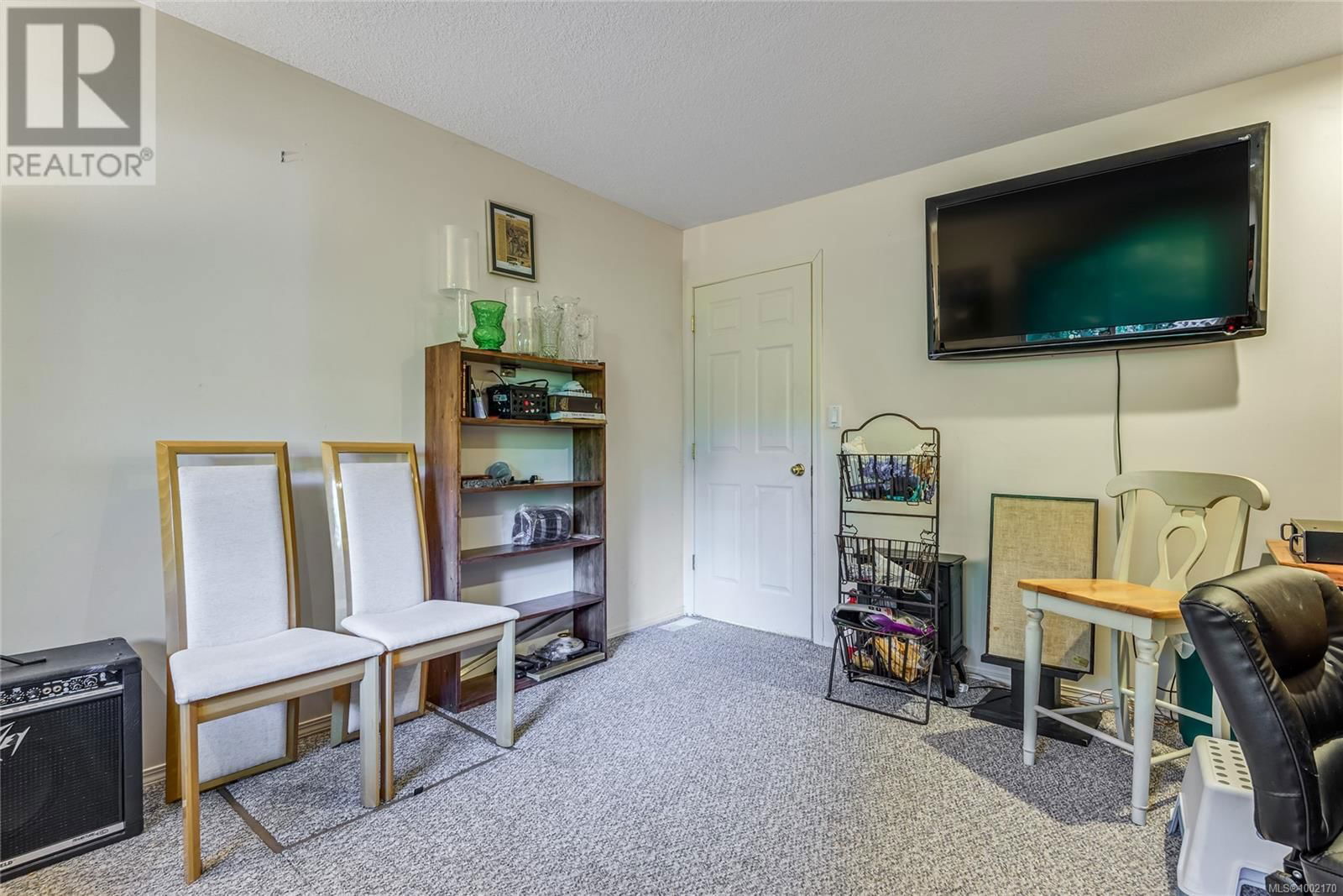 2531 CAMPBELL RIVER ROAD Image 36