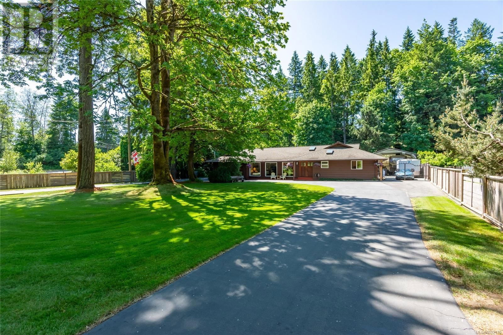 2531 CAMPBELL RIVER ROAD Image 40