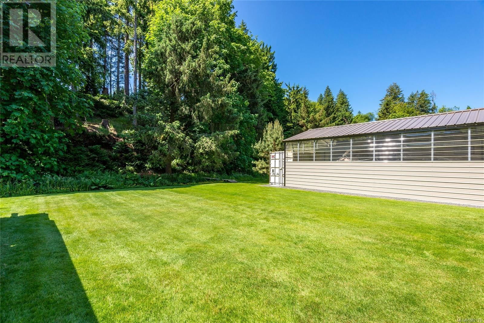 2531 CAMPBELL RIVER ROAD Image 54