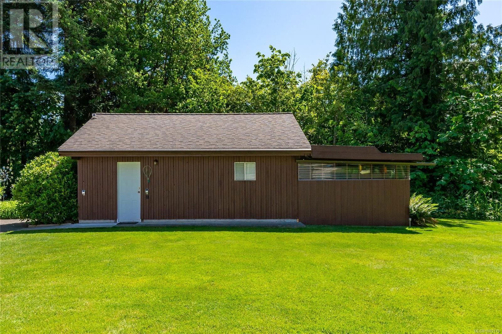 2531 CAMPBELL RIVER ROAD Image 61