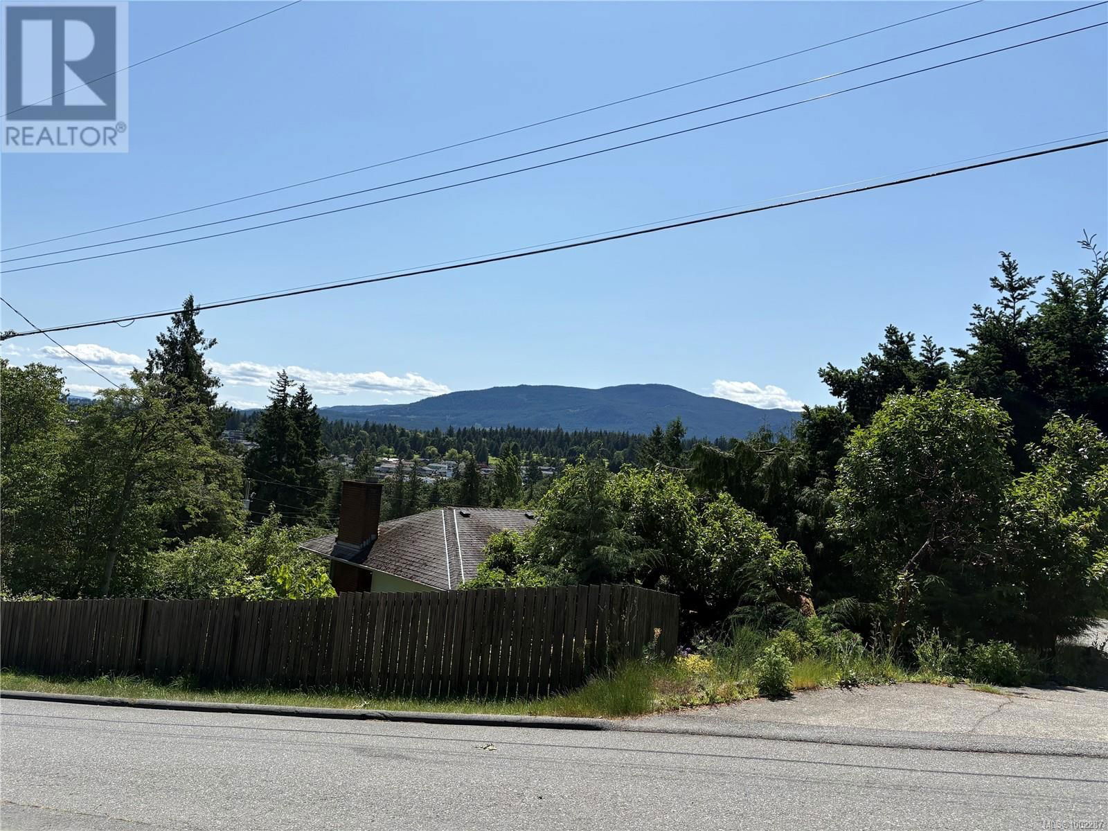 1643 KING JOHN WAY Image 11
