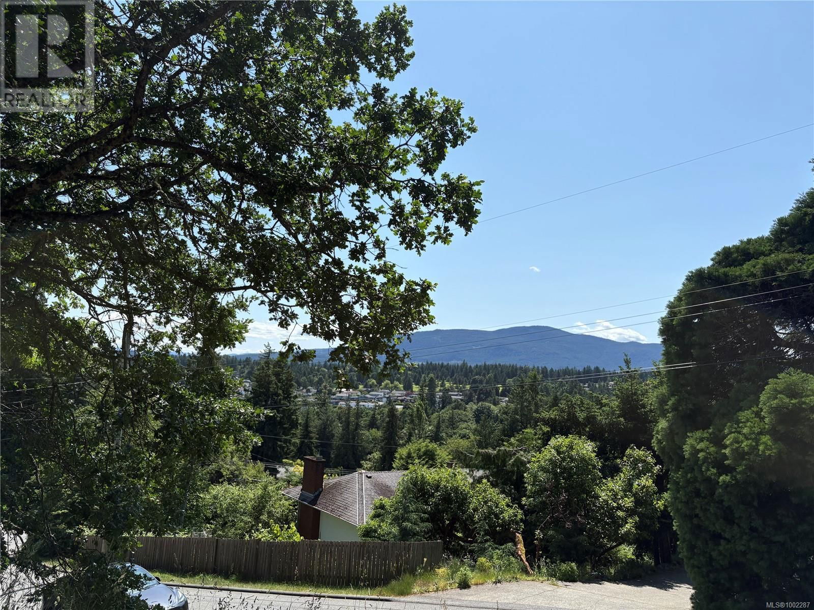 1643 KING JOHN WAY Image 12