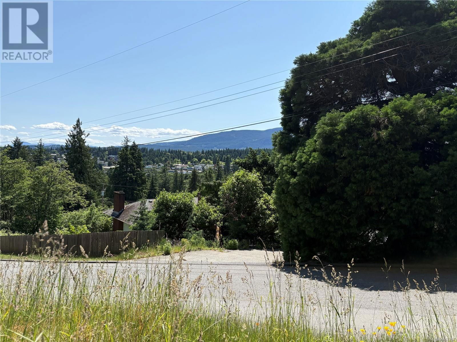 1643 KING JOHN WAY Image 8