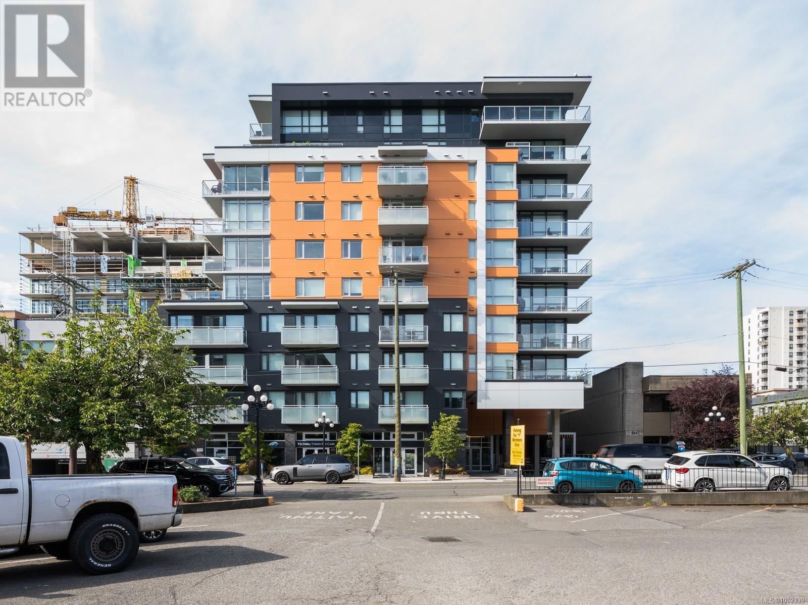 502 - 838 BROUGHTON STREET Image 1