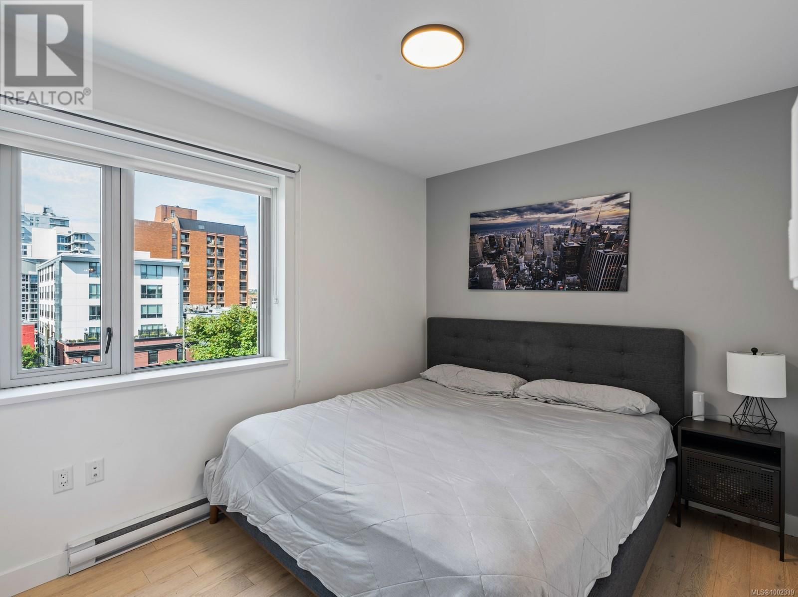 502 - 838 BROUGHTON STREET Image 17