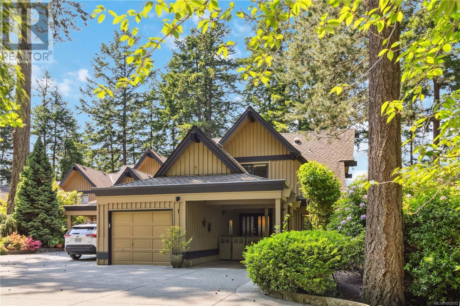 1 - 981 FIR TREE GLEN Image 6