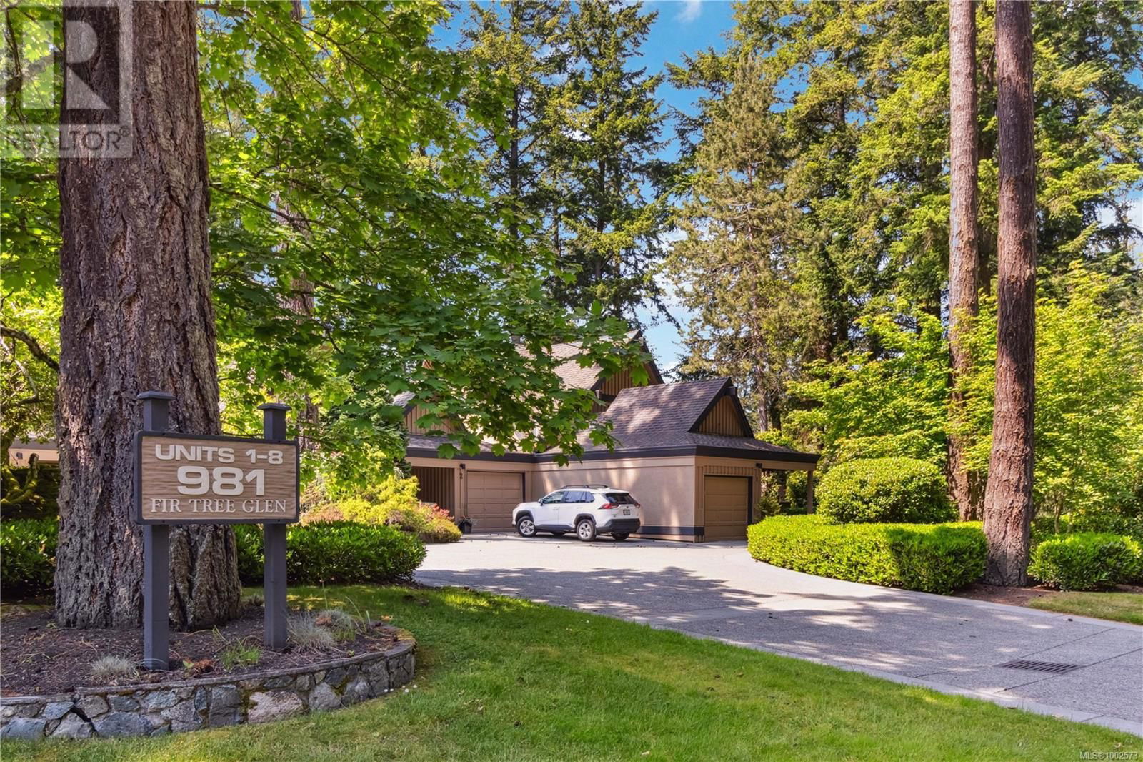 1 - 981 FIR TREE GLEN Image 8