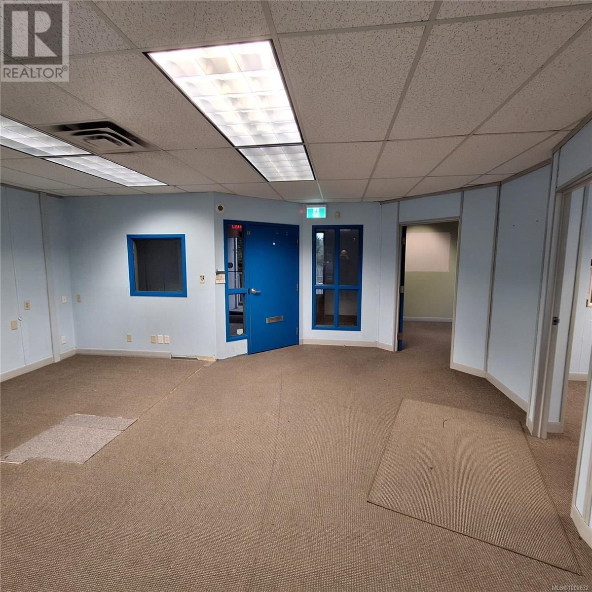 200 - 1585 BOWEN ROAD Image 11