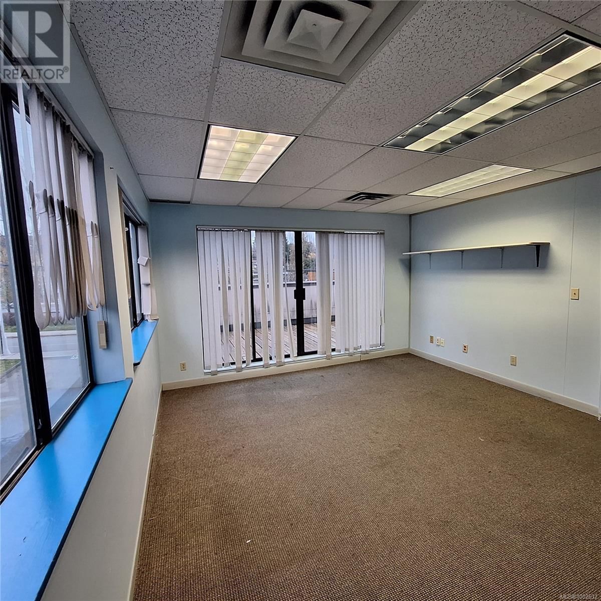 200 - 1585 BOWEN ROAD Image 3
