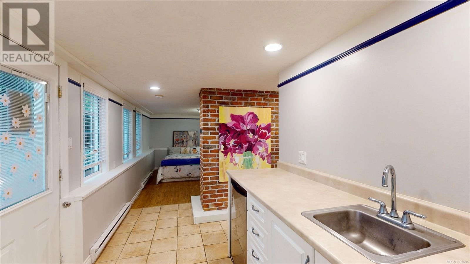 2139 FOUL BAY ROAD Image 28