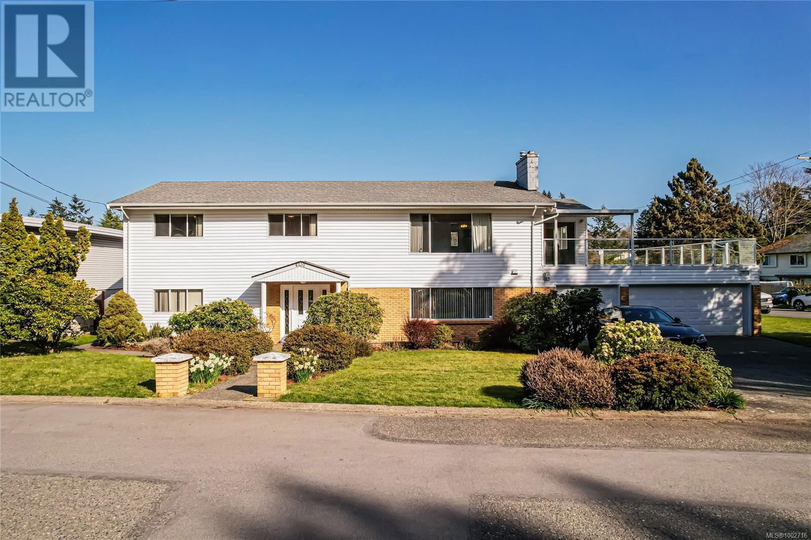 4251 PARKSIDE CRESCENT Image 1