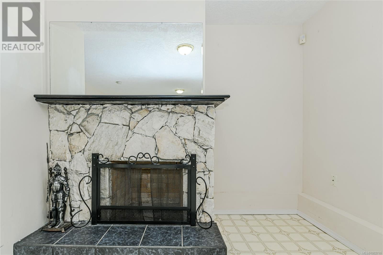 4251 PARKSIDE CRESCENT Image 24