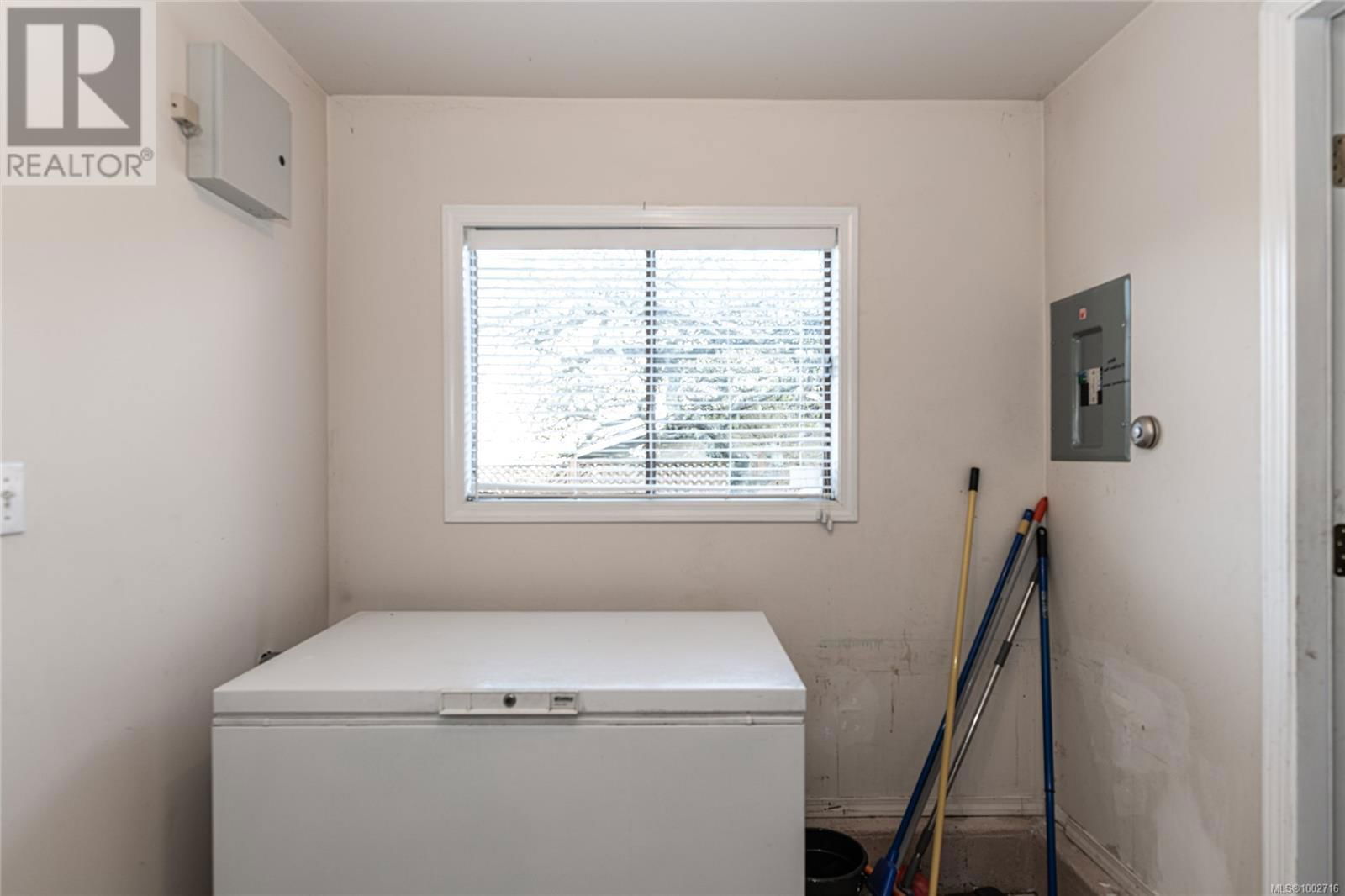 4251 PARKSIDE CRESCENT Image 28