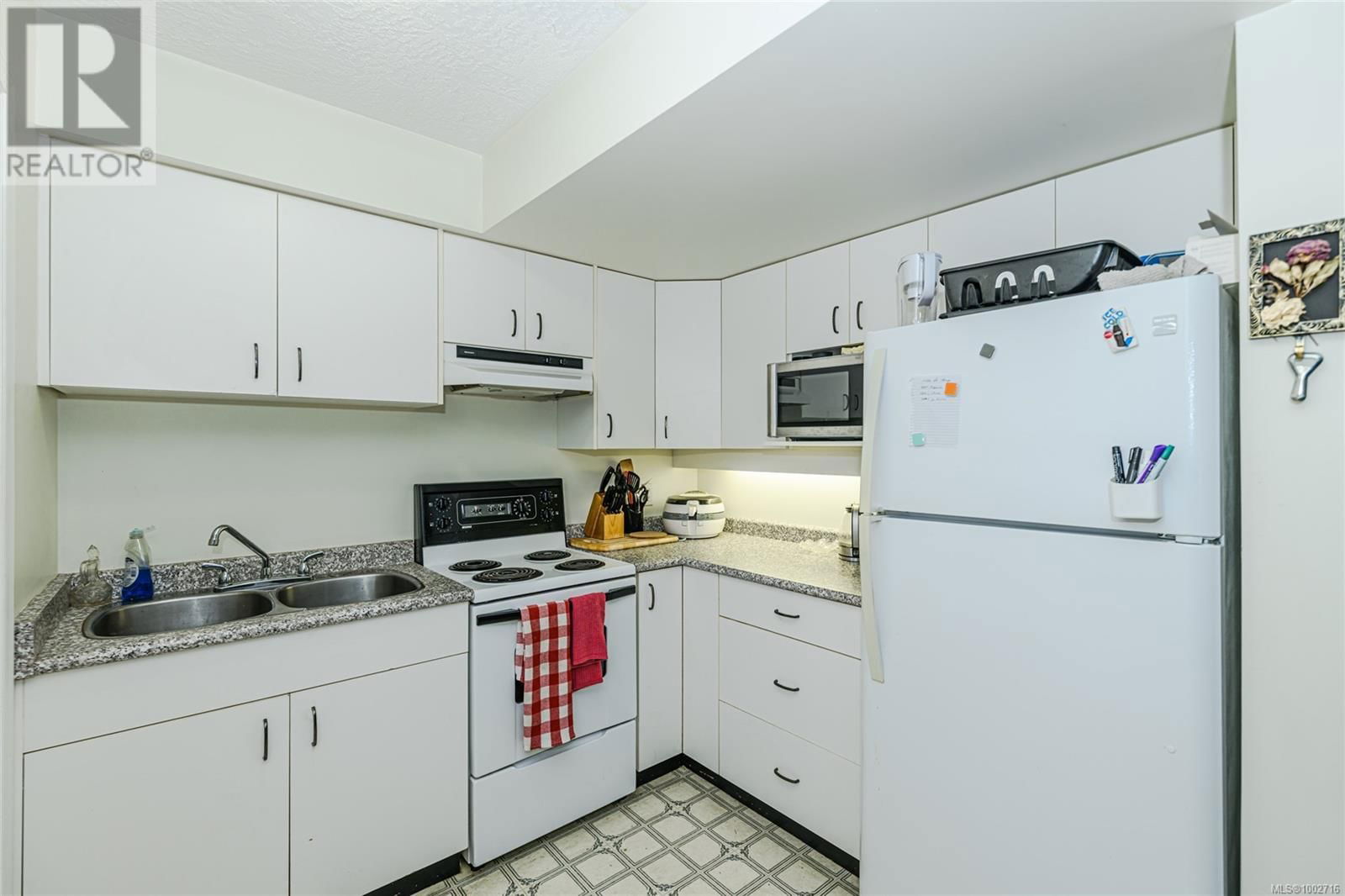4251 PARKSIDE CRESCENT Image 30