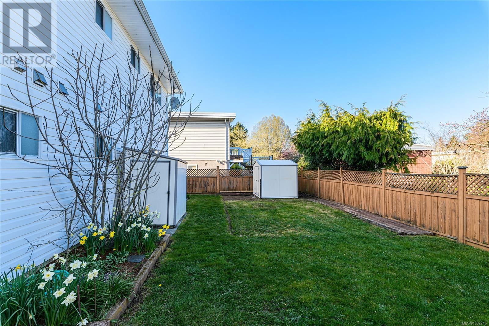 4251 PARKSIDE CRESCENT Image 35