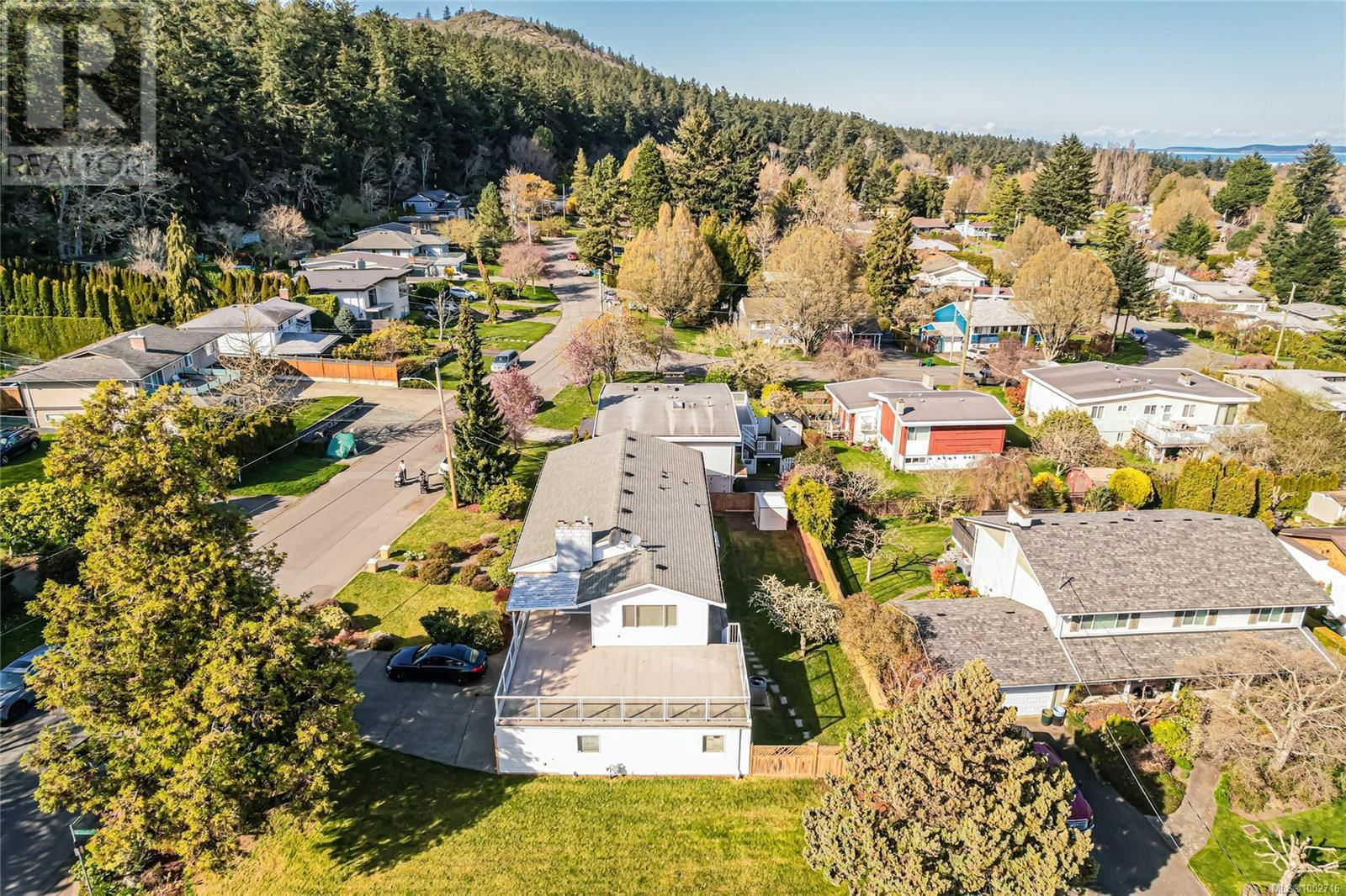 4251 PARKSIDE CRESCENT Image 42