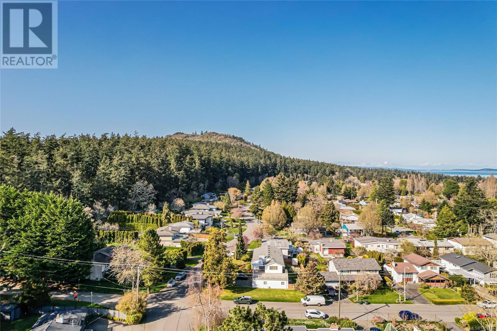 4251 PARKSIDE CRESCENT Image 45