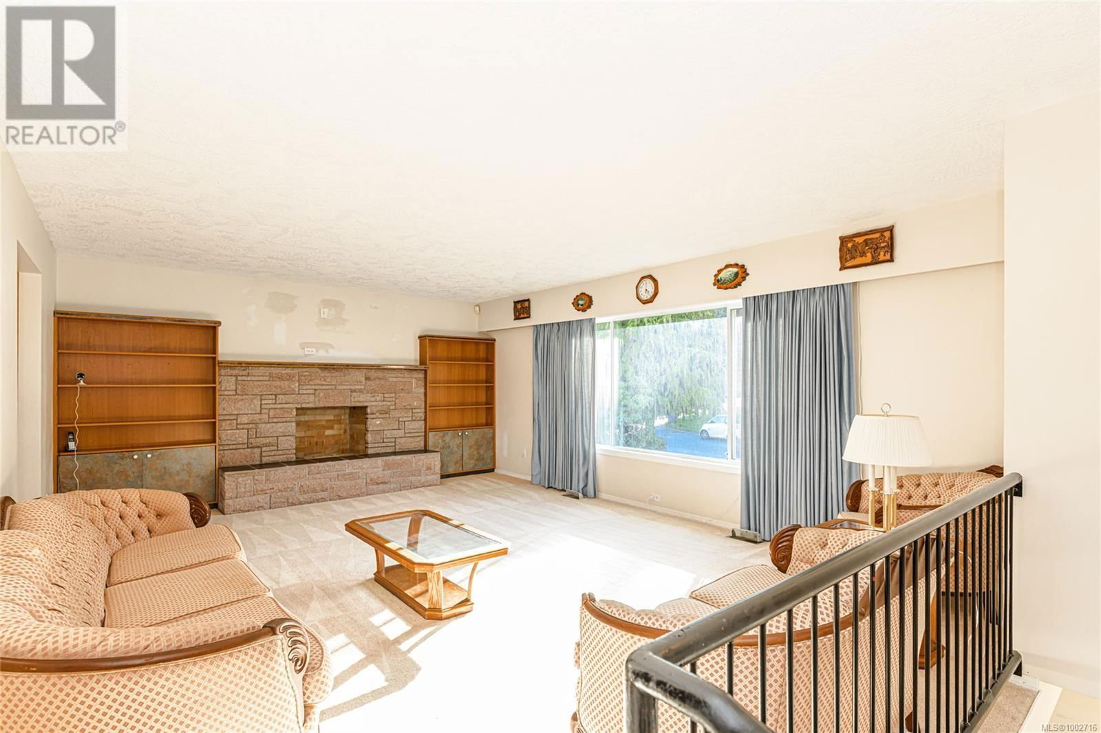 4251 PARKSIDE CRESCENT Image 7
