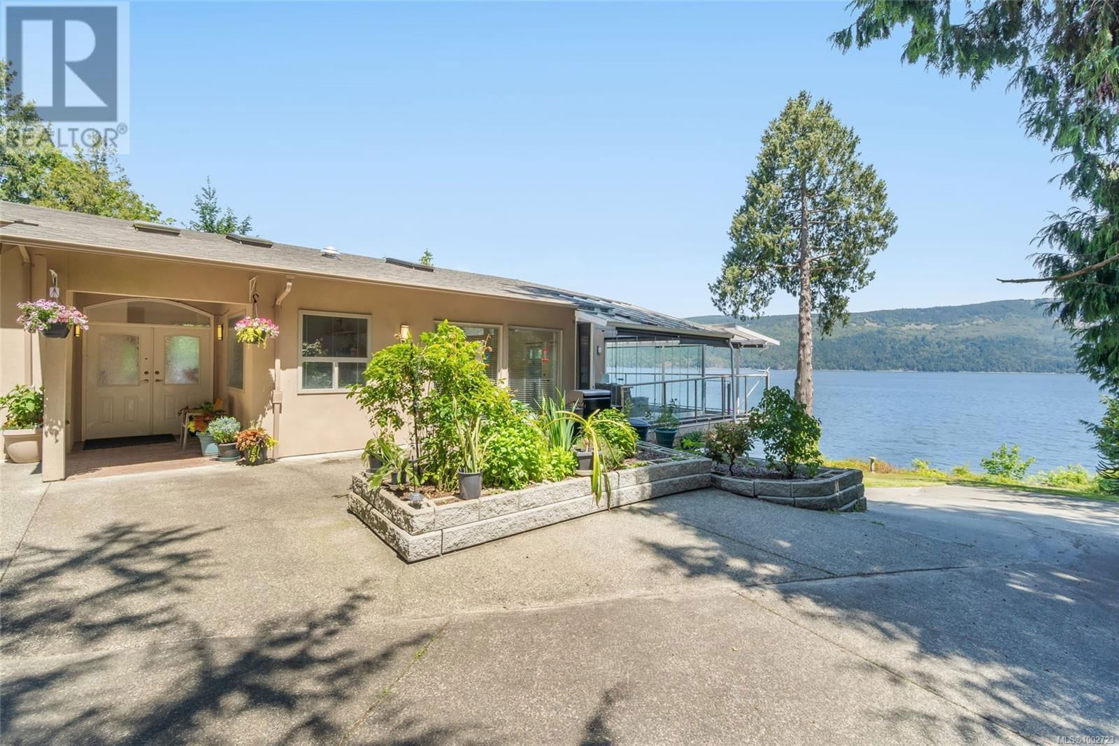 885 CHERRY POINT ROAD Image 2