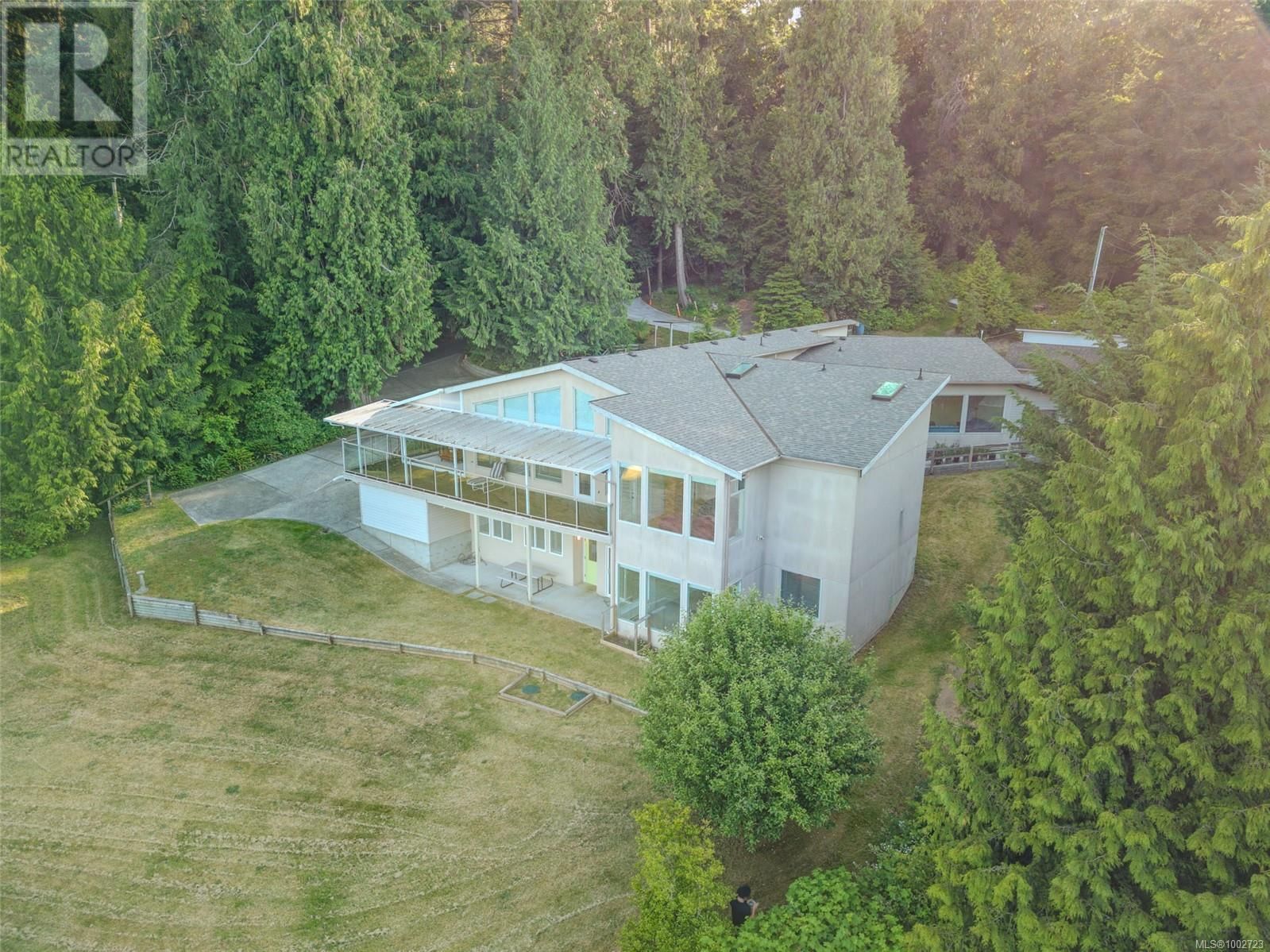 885 CHERRY POINT ROAD Image 94