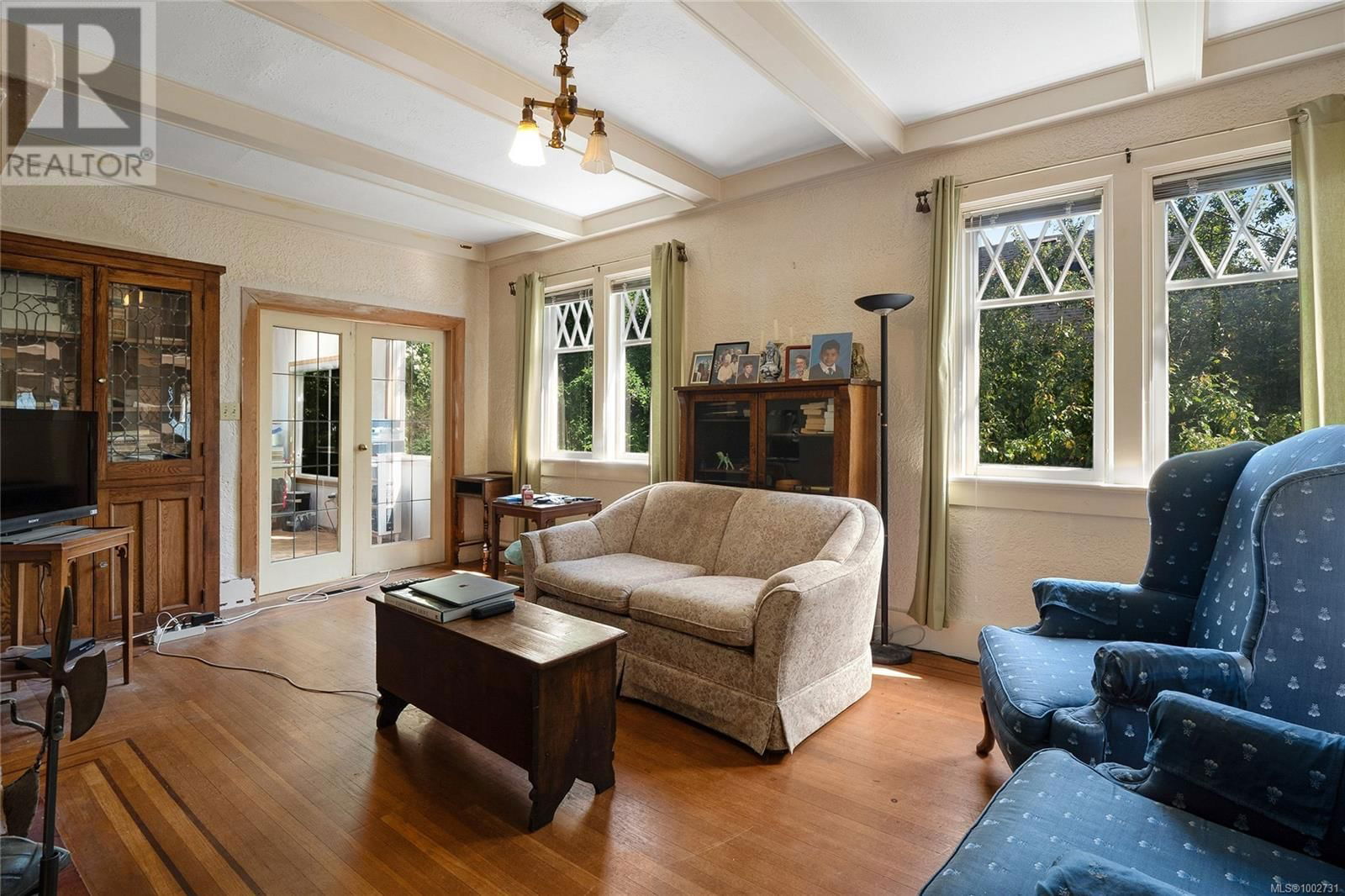 1539 MONTEREY AVENUE Image 10