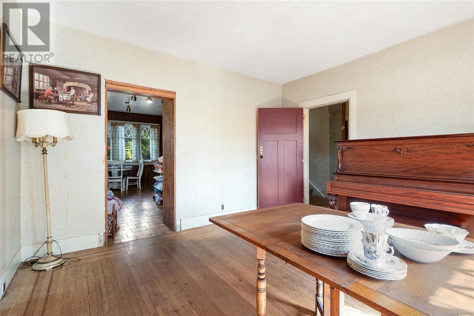 1539 MONTEREY AVENUE Image 19