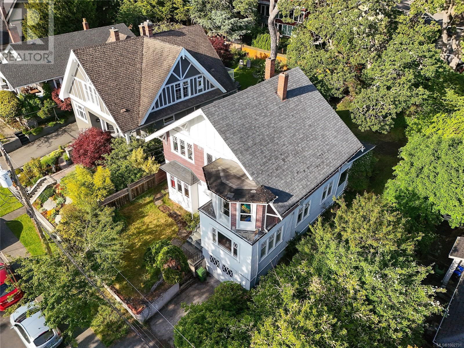 1539 MONTEREY AVENUE Image 2