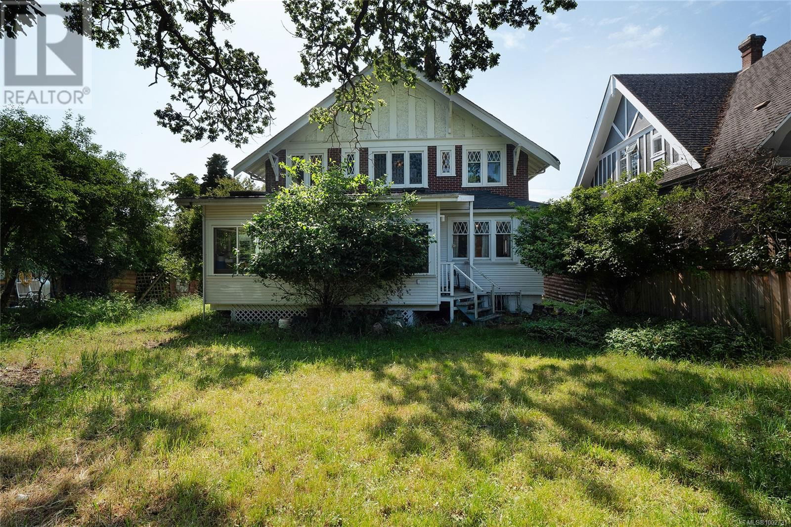 1539 MONTEREY AVENUE Image 7