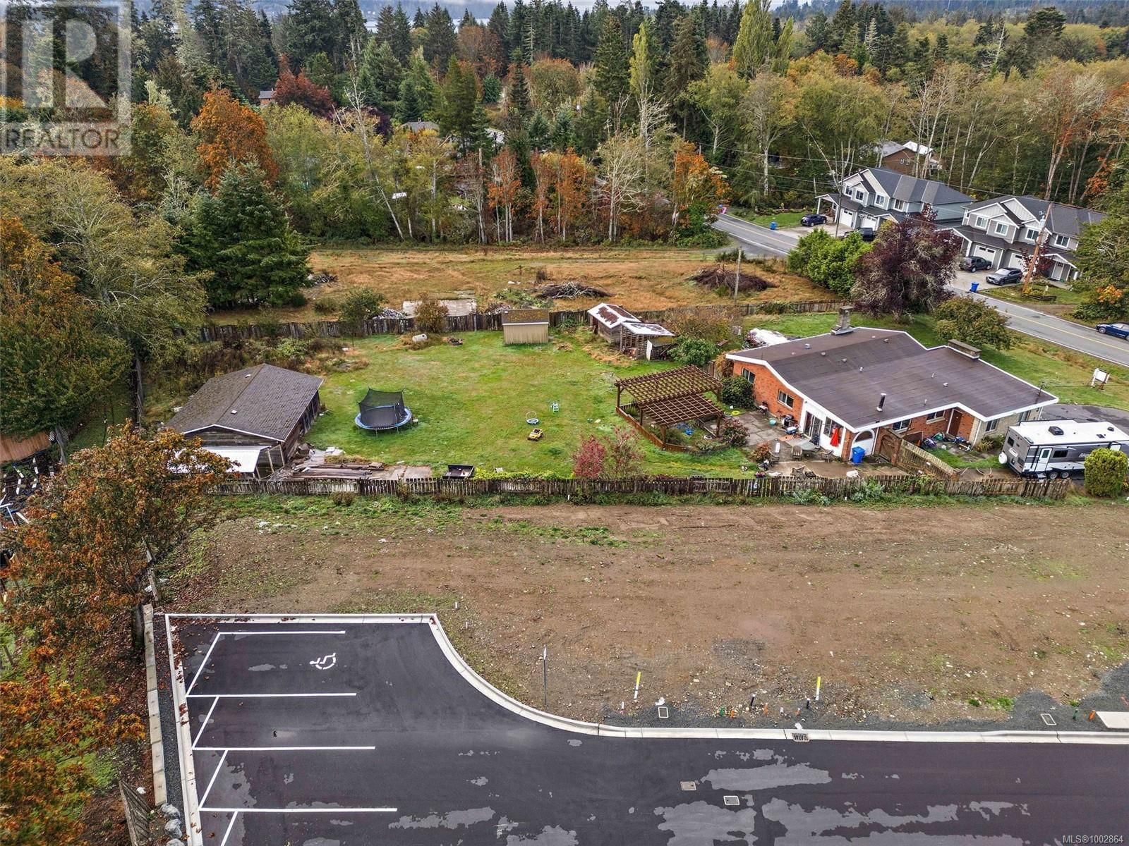 Lot 8 - 2045 MAPLE AVENUE SOUTH Image 8