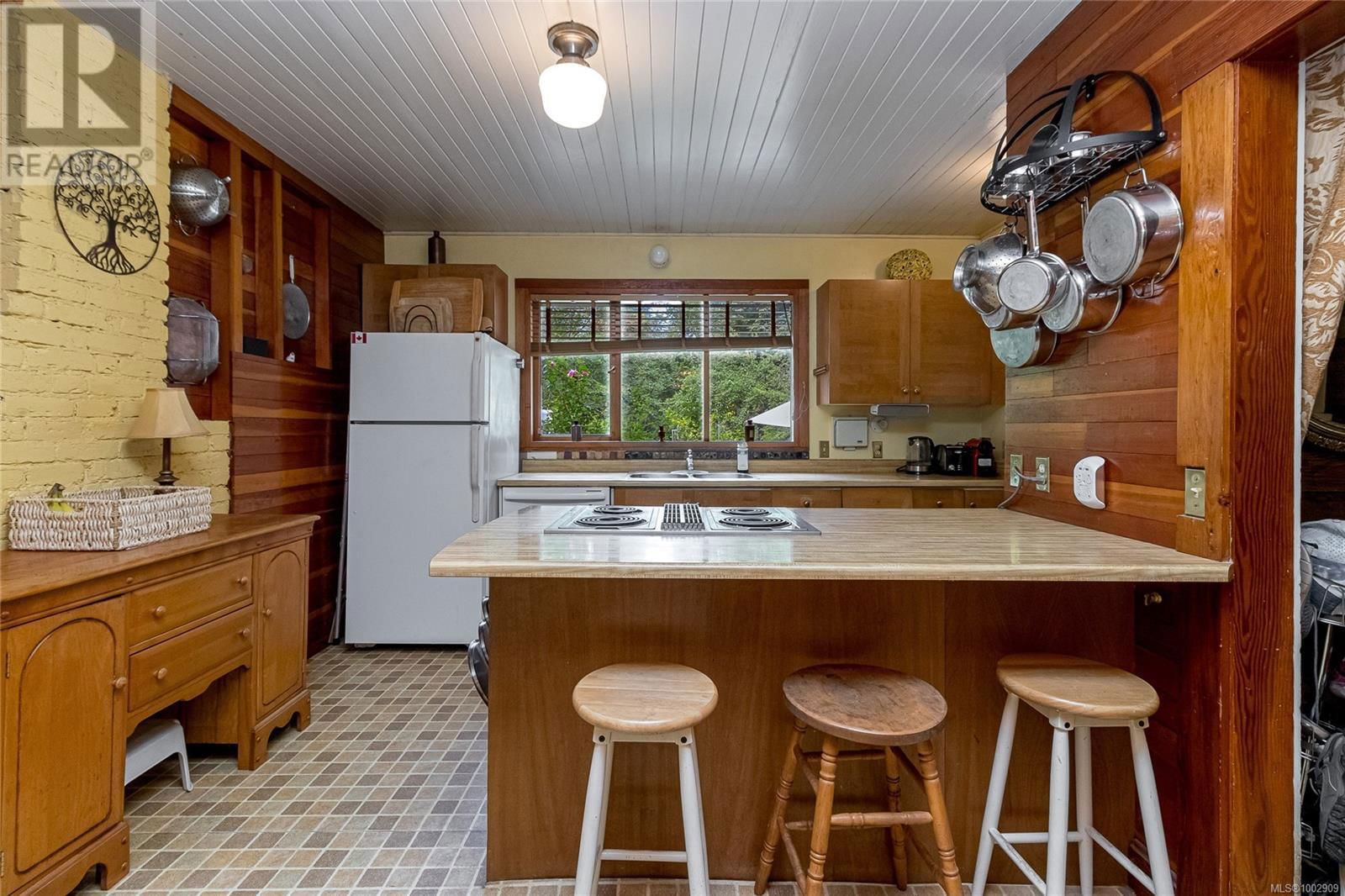 3065 COWICHAN LAKE ROAD Image 10