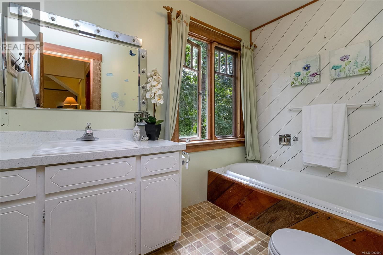3065 COWICHAN LAKE ROAD Image 21