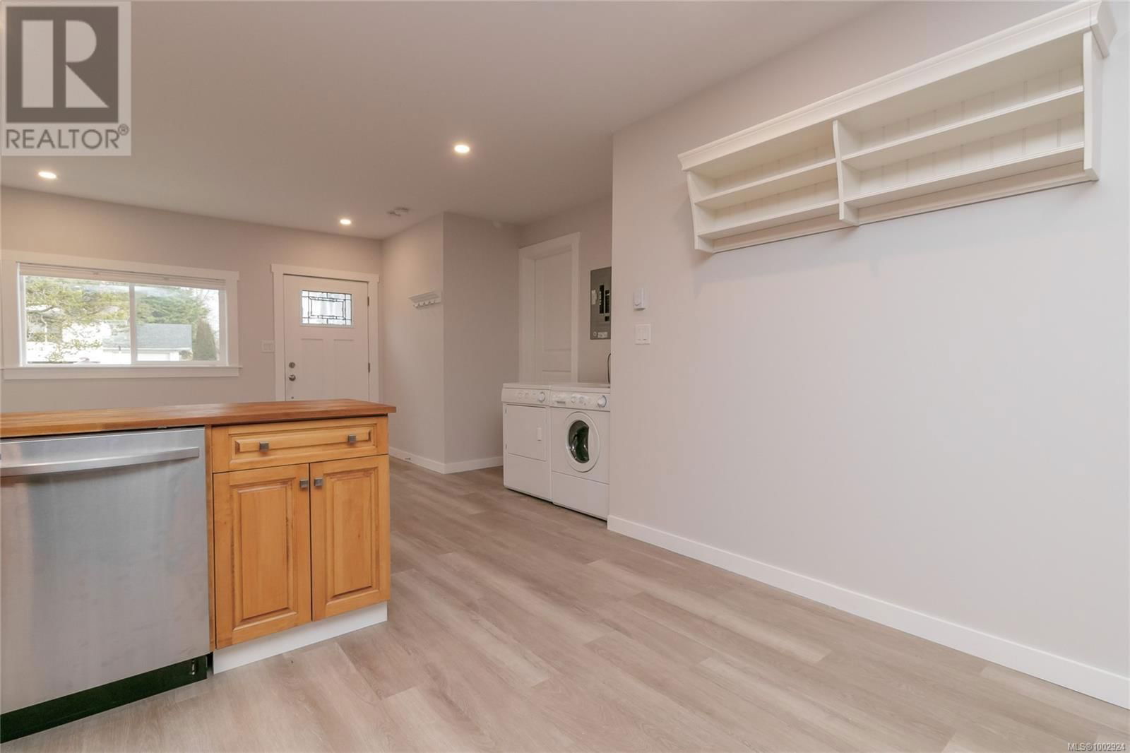 AMELIA AVENUE Image 30