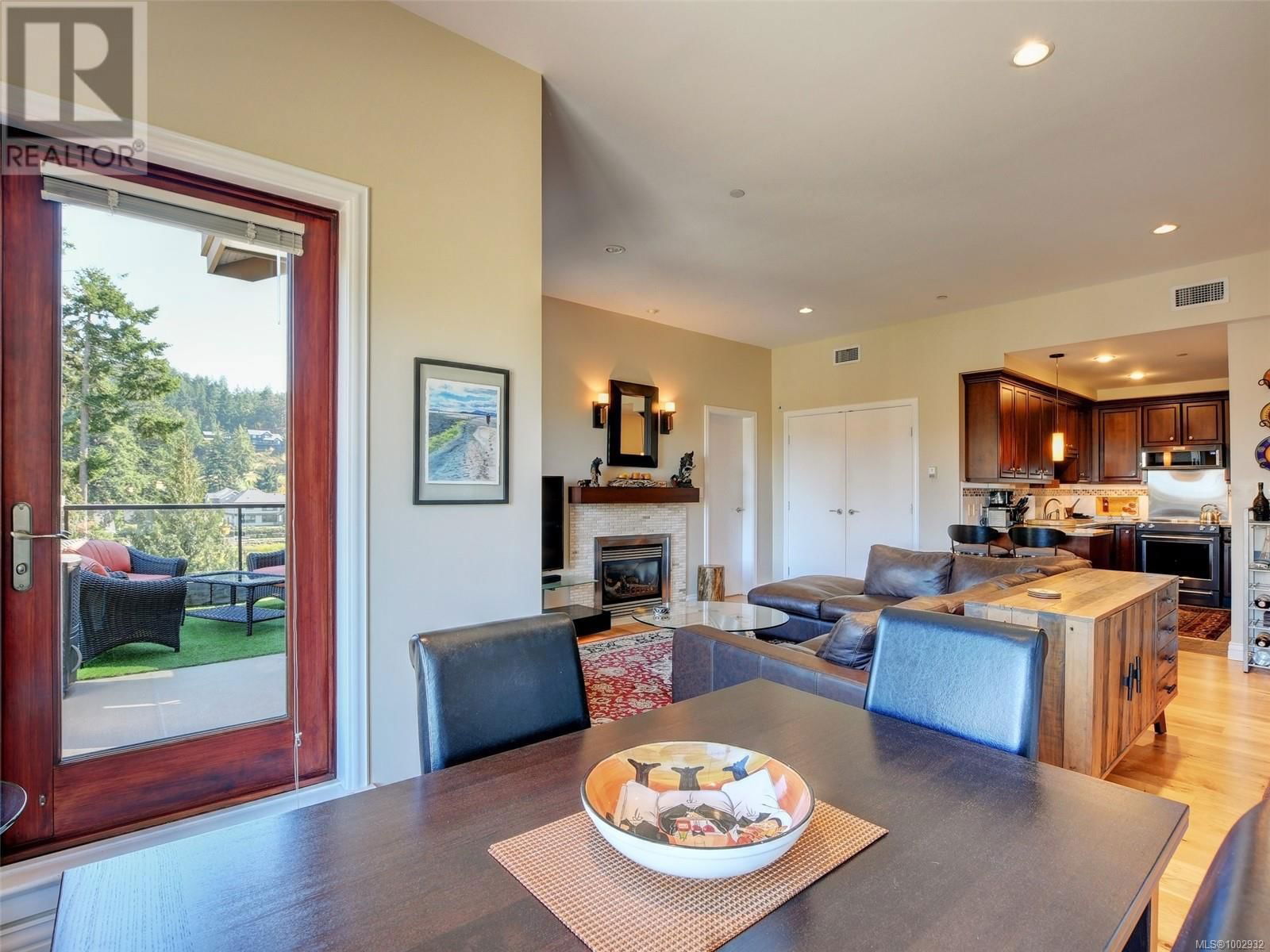 401 - 1335 BEAR MOUNTAIN PARKWAY Image 10