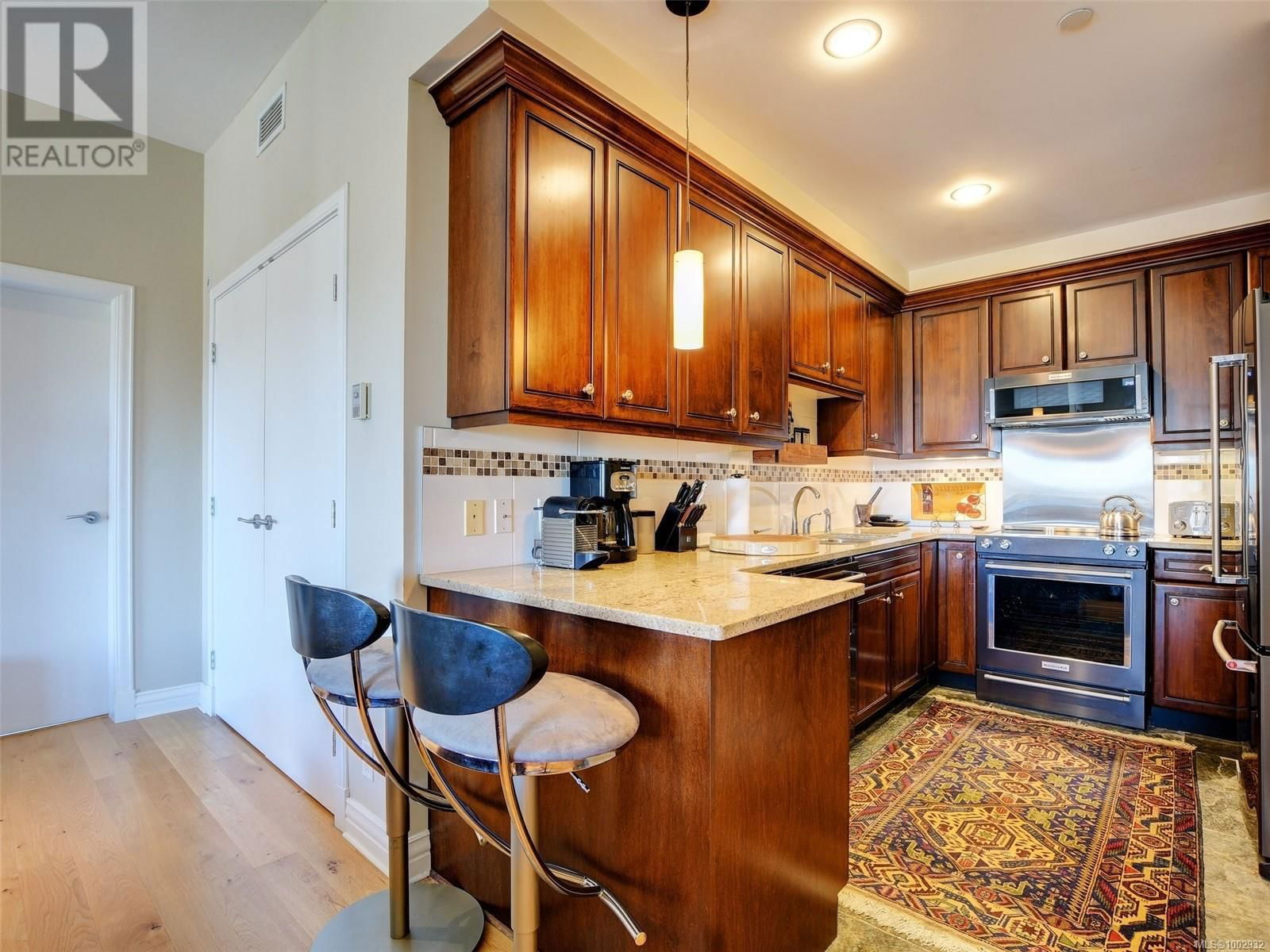 401 - 1335 BEAR MOUNTAIN PARKWAY Image 11