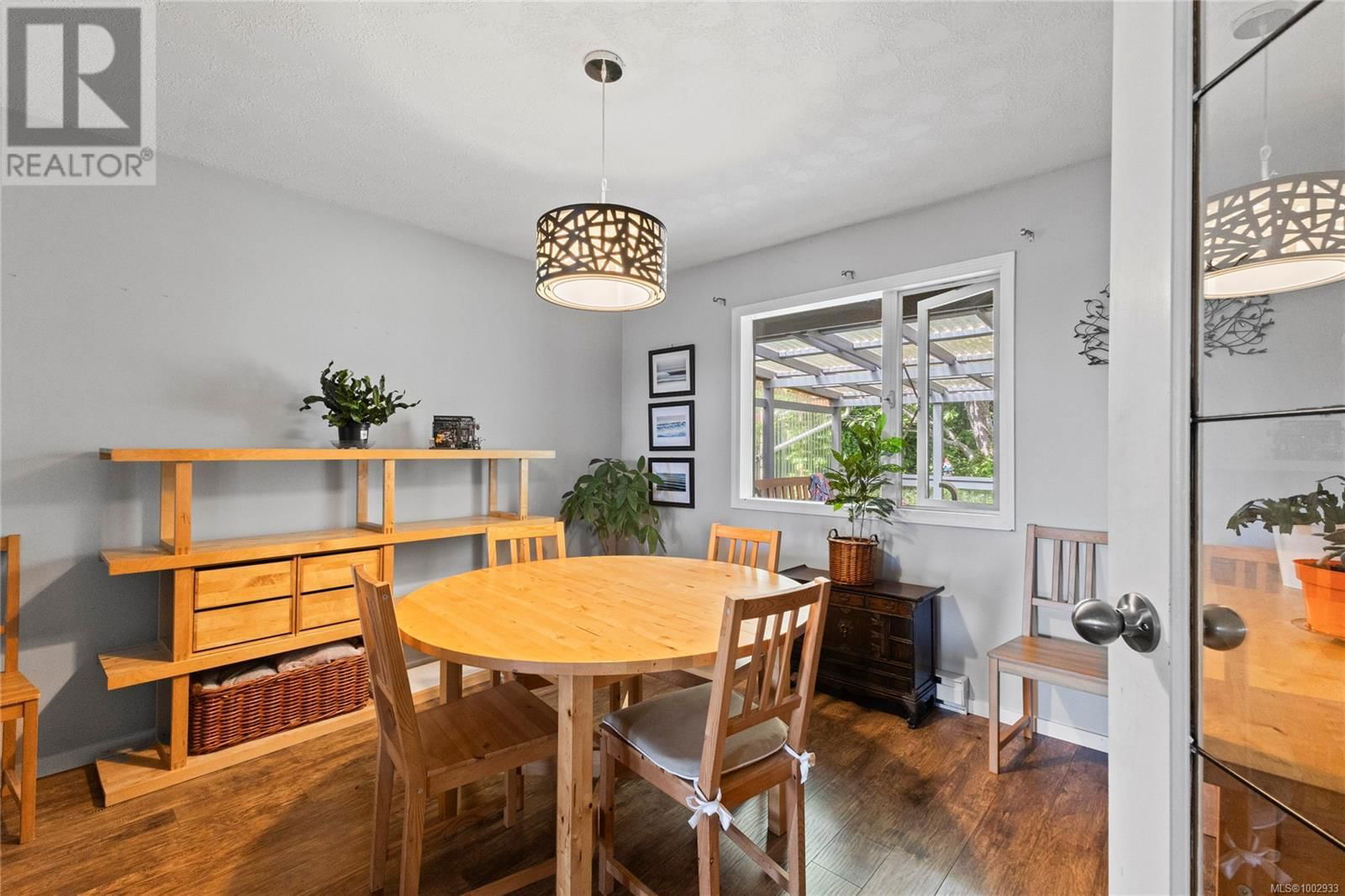1692 MEADOWBROOK DRIVE Image 12