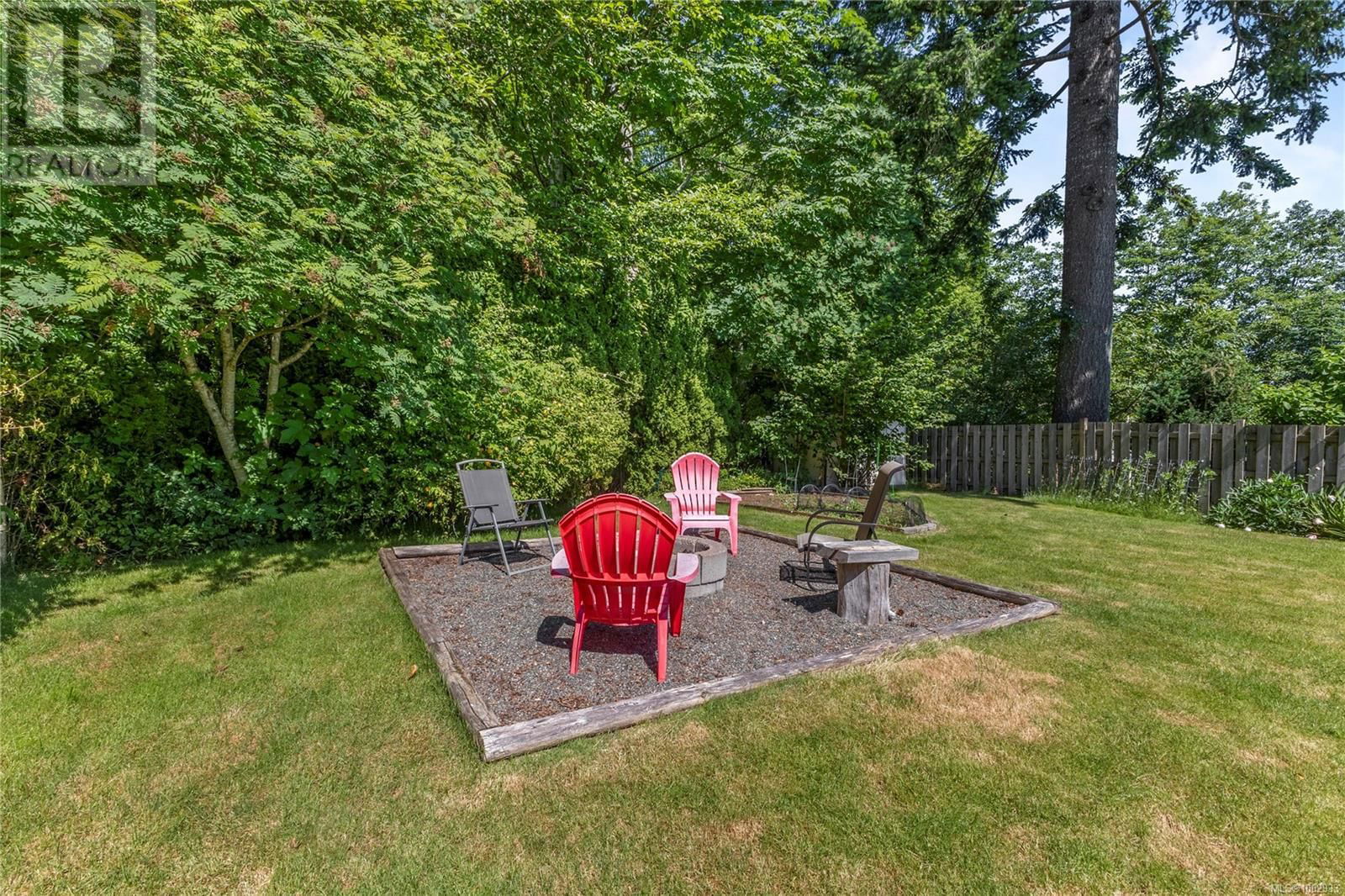 1692 MEADOWBROOK DRIVE Image 35
