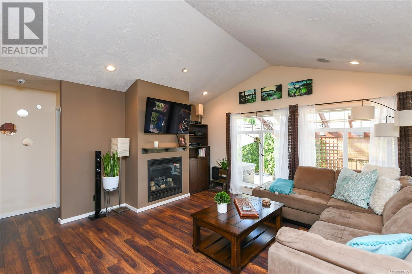 2664 RYDAL AVENUE Image 12