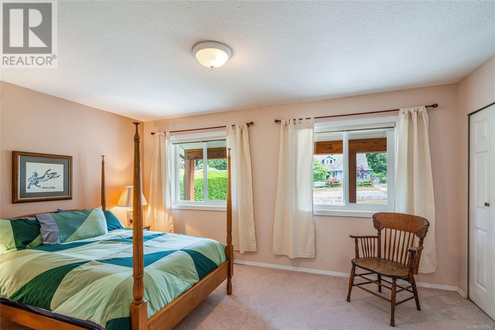 1023 HARLEQUIN ROAD Image 25