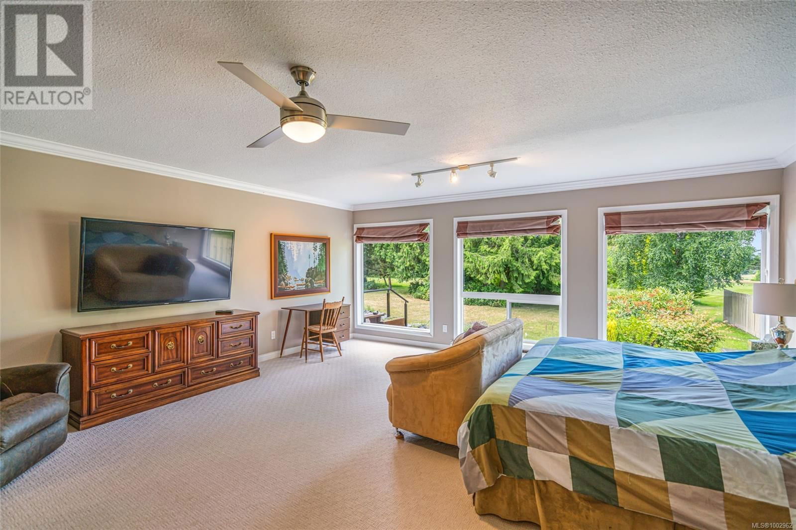 1023 HARLEQUIN ROAD Image 29