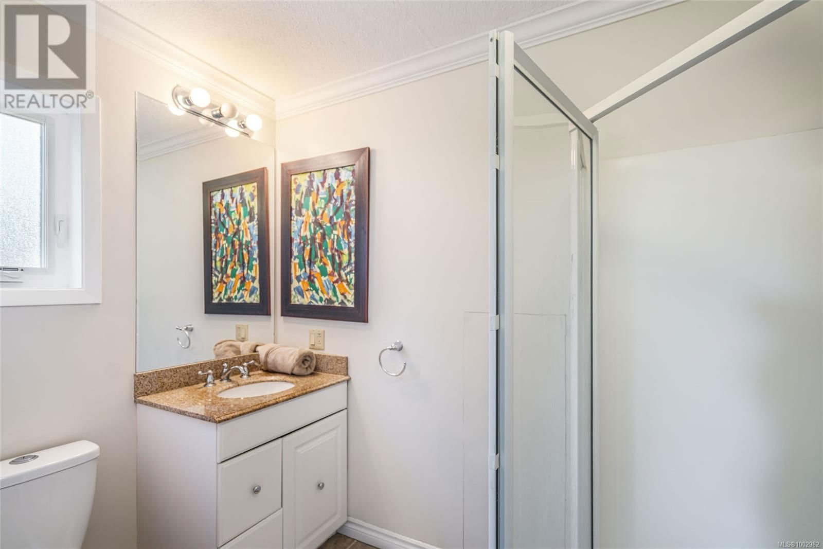 1023 HARLEQUIN ROAD Image 30