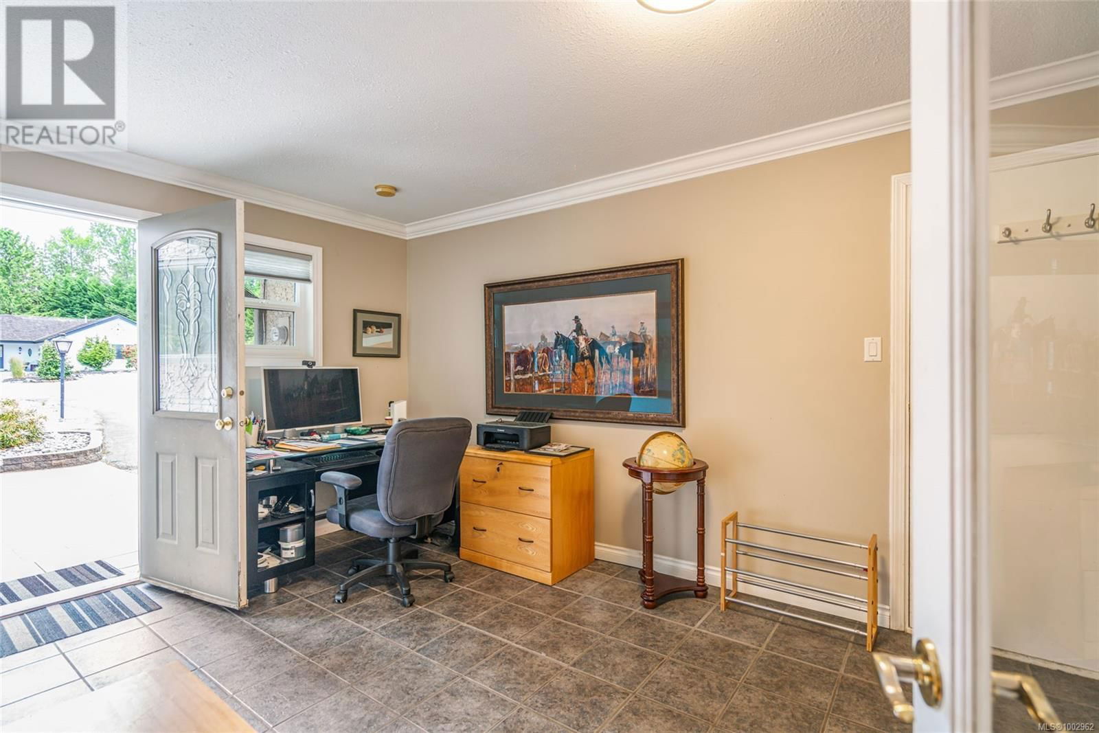 1023 HARLEQUIN ROAD Image 31