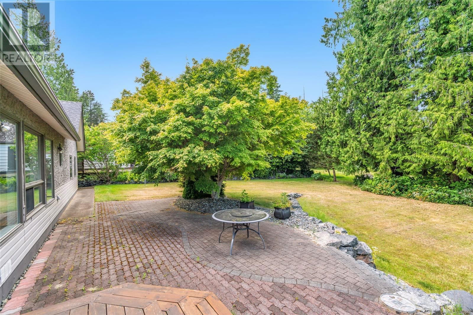 1023 HARLEQUIN ROAD Image 34
