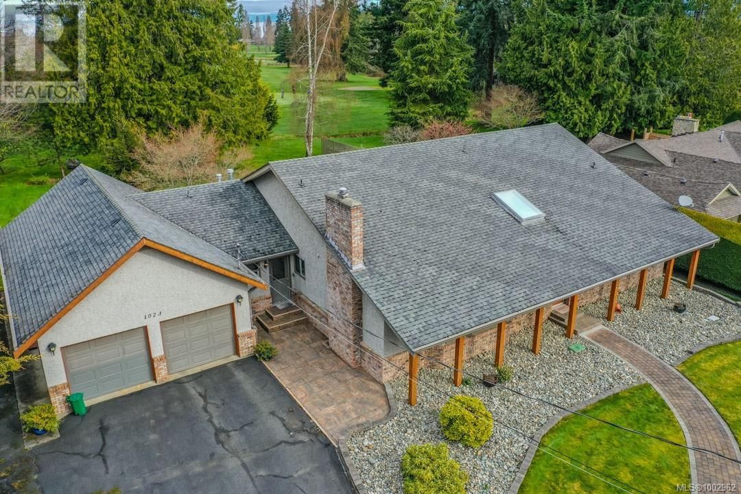1023 HARLEQUIN ROAD Image 44