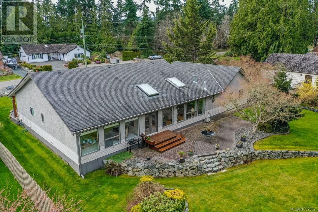 1023 HARLEQUIN ROAD Image 45