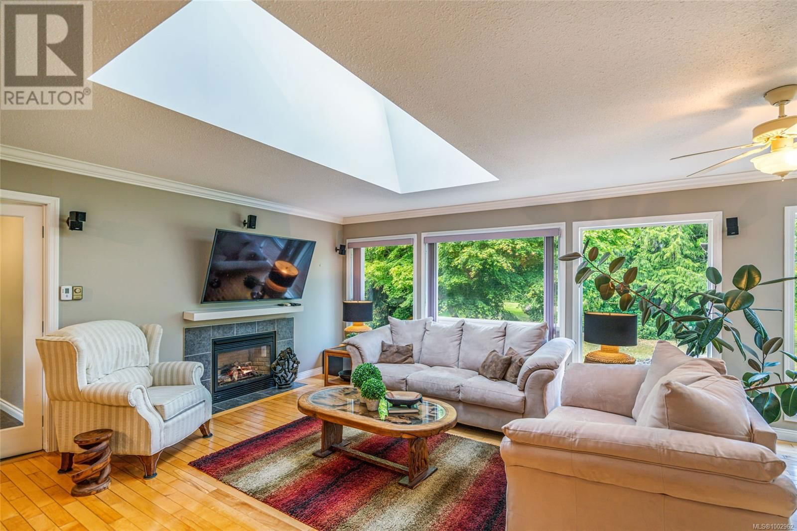1023 HARLEQUIN ROAD Image 8