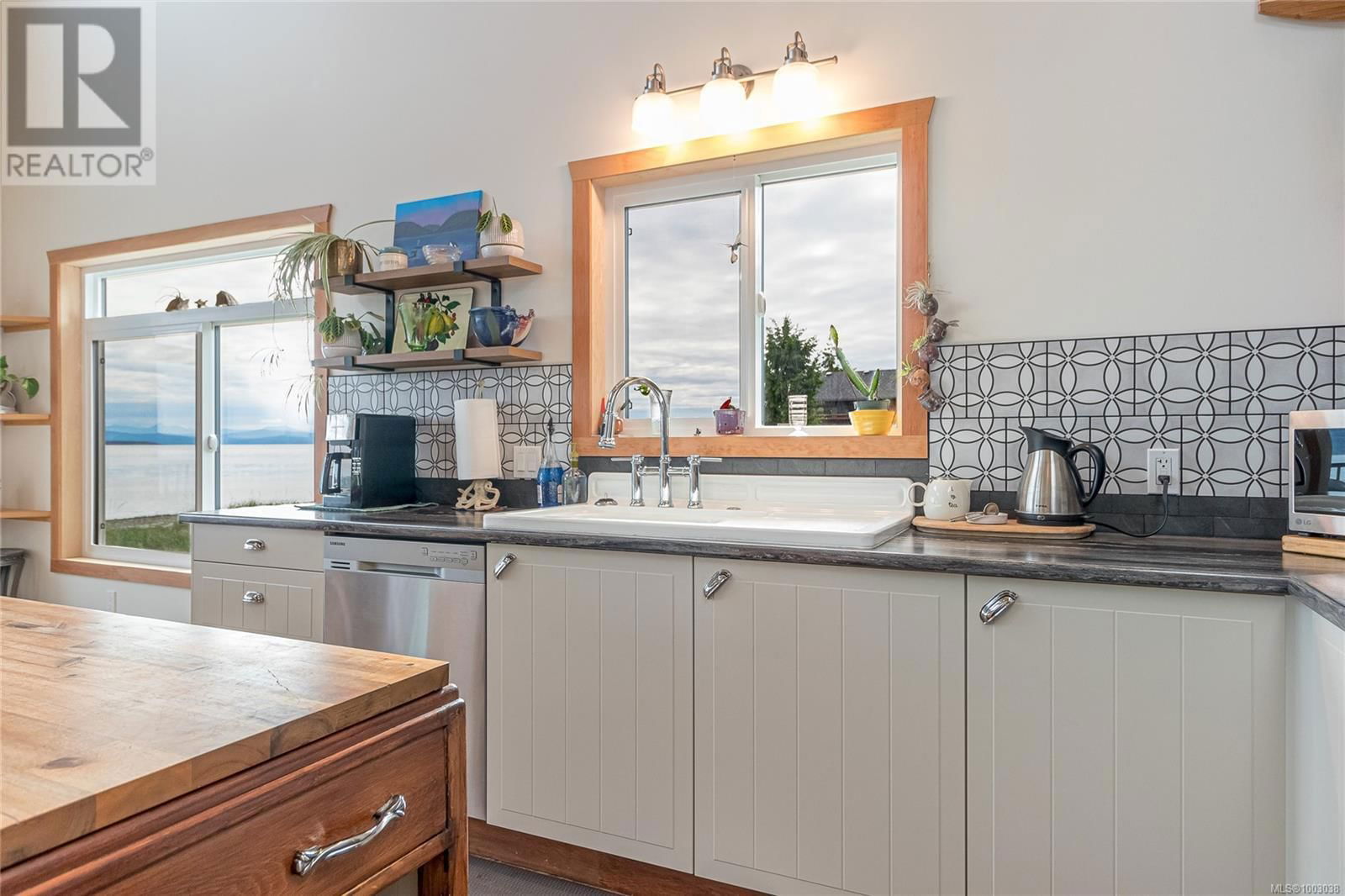55 MIDLAND ROAD Image 25