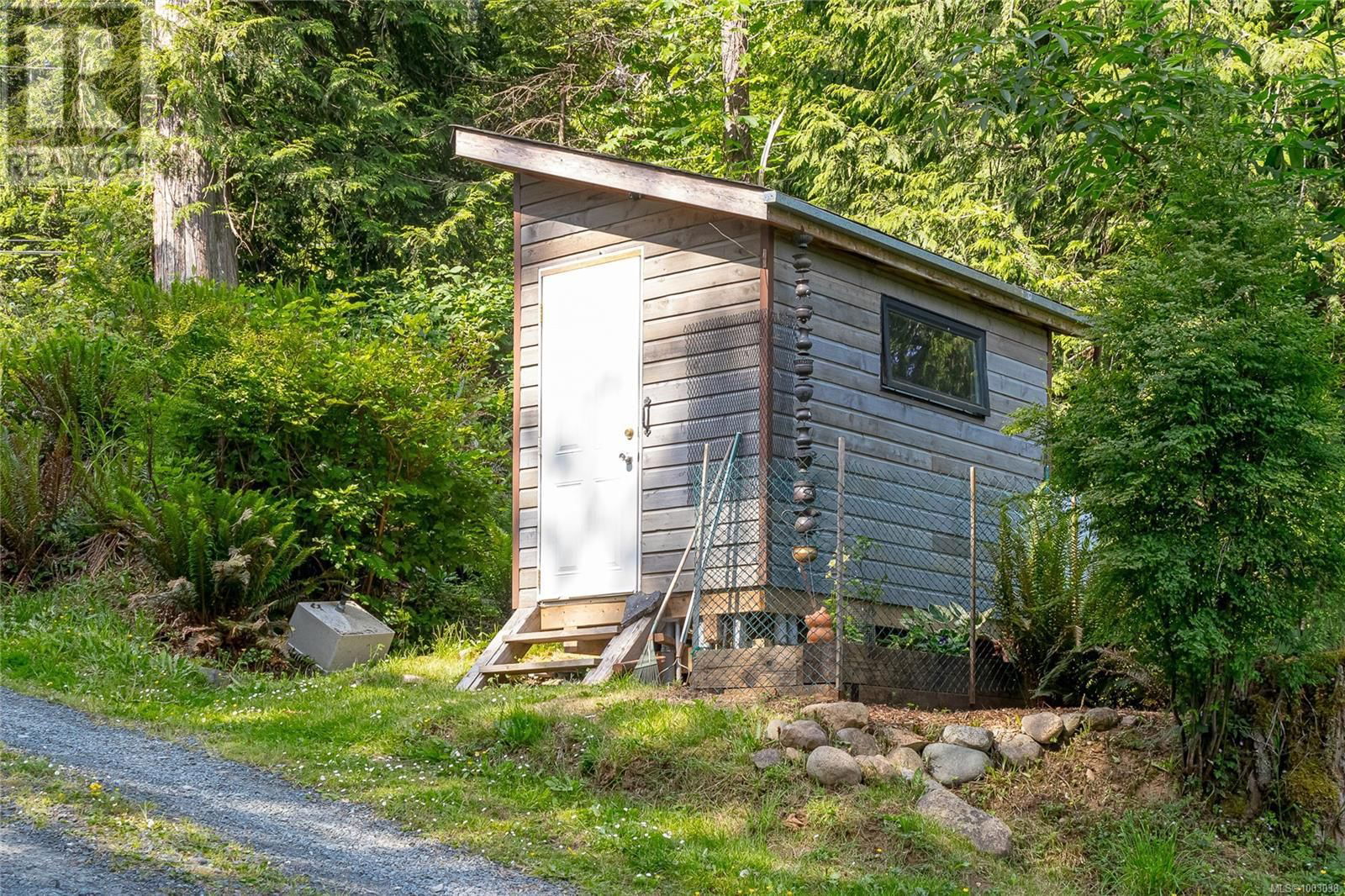55 MIDLAND ROAD Image 69