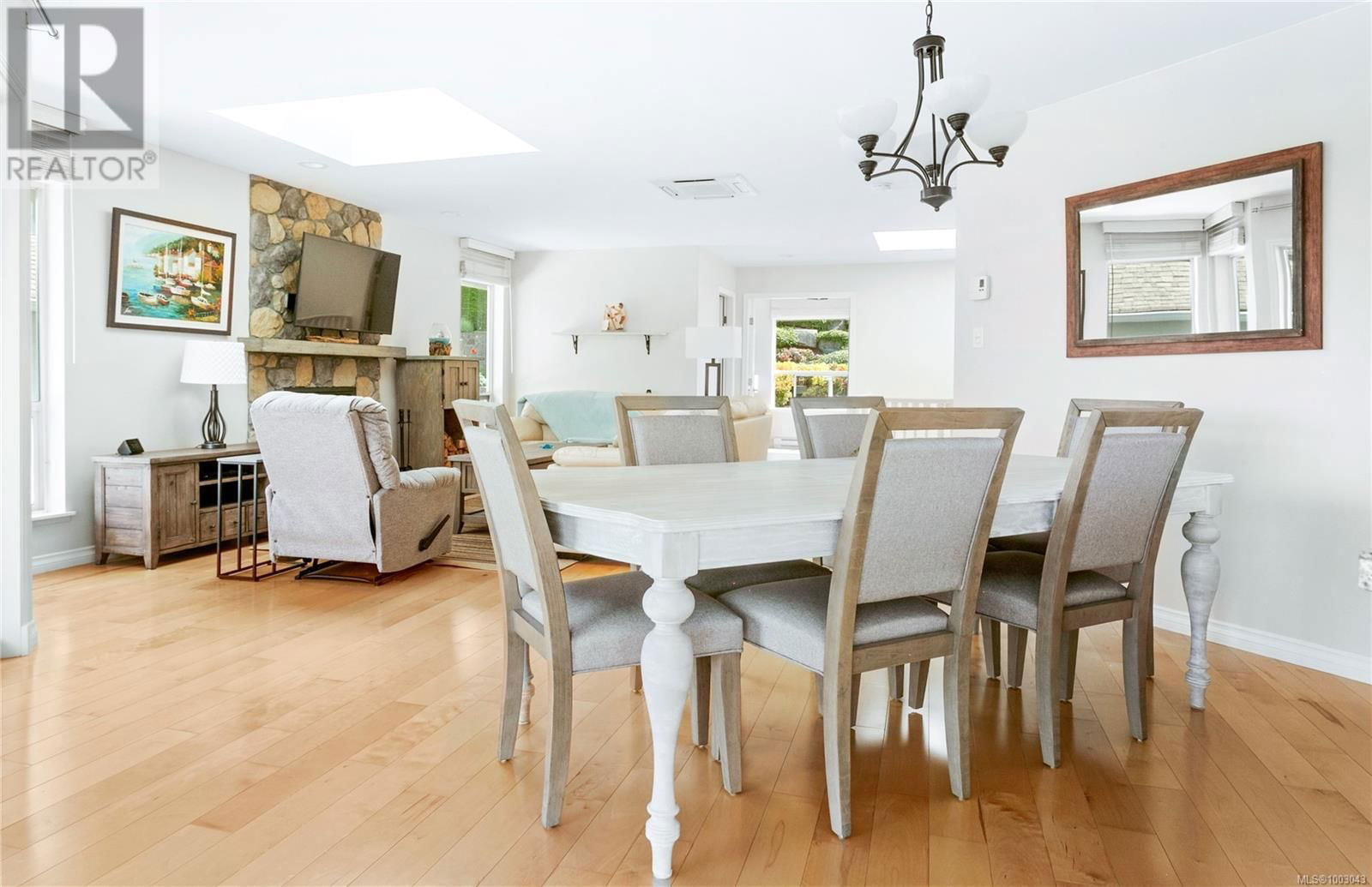552 MARINE VIEW Image 17