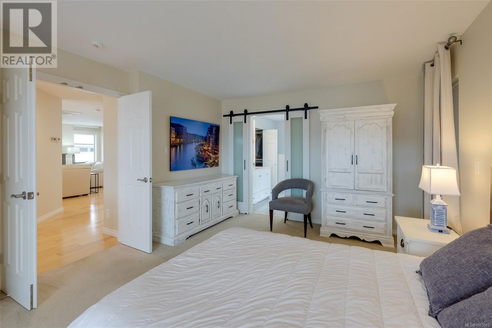 552 MARINE VIEW Image 18