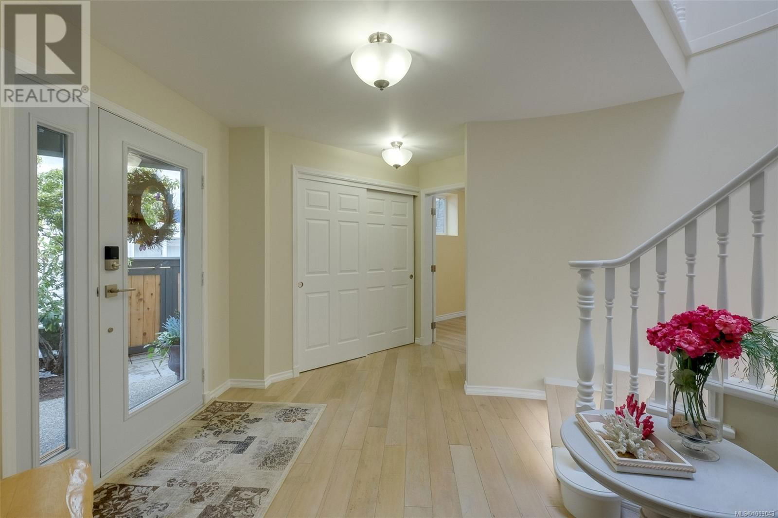 552 MARINE VIEW Image 28